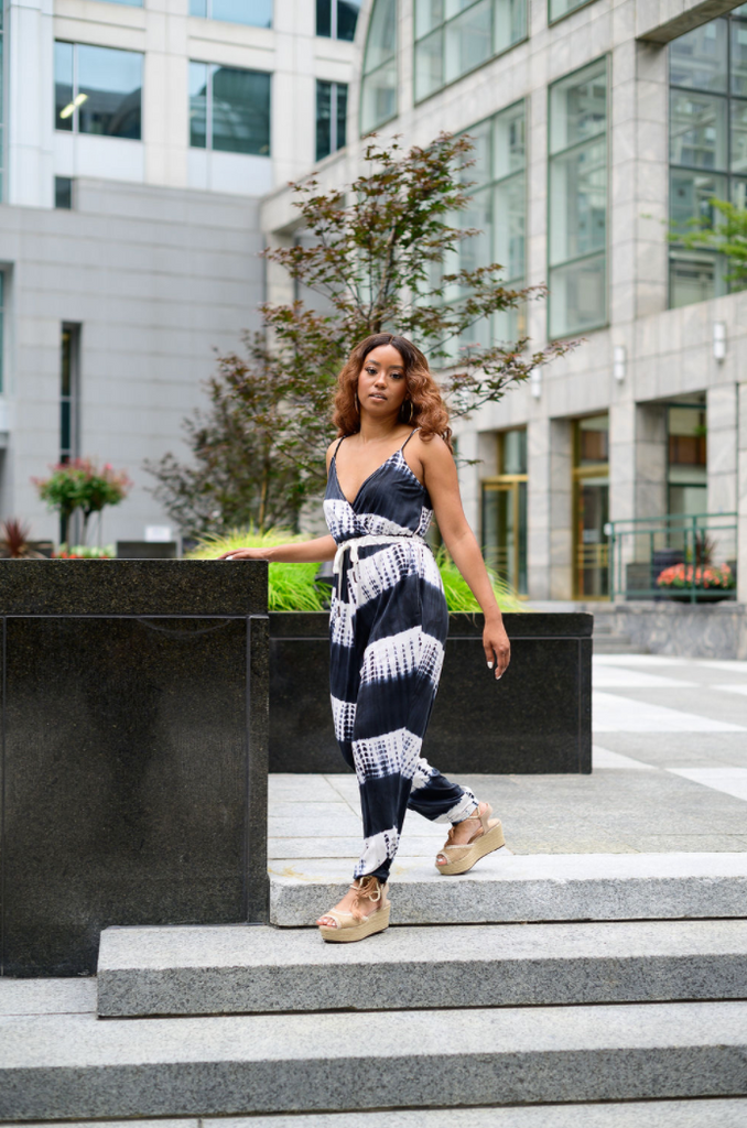 Top 176+ jumpsuit outfit with sneakers latest